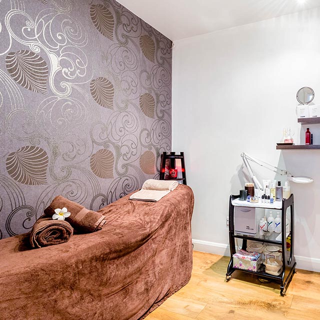 Glow Tanning Beauty & Laser Finchley - Interior Image 4
